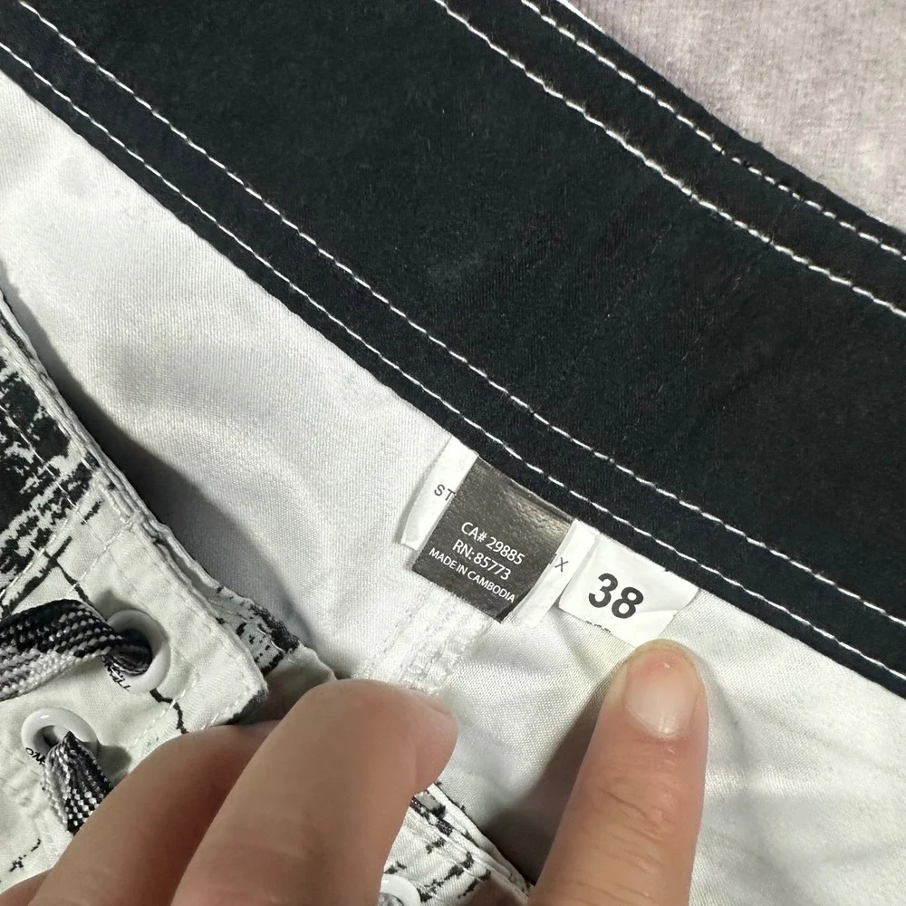 O'Neill Mens Board Shorts 38 Geometric Abstract Print Black Purple Swim Trunks